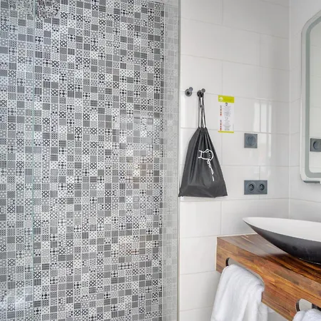 Hotel De Bellevue Gare Du Nord Parigi